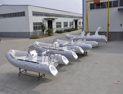 China 2022  inflatable rigid hull boats 430cm length with console ,seat, fuel tank rib430A supplier