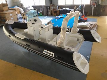 China 17ft  PVC panga boat  inflatable rib boat rib520 sunbed fuel tank with center console supplier